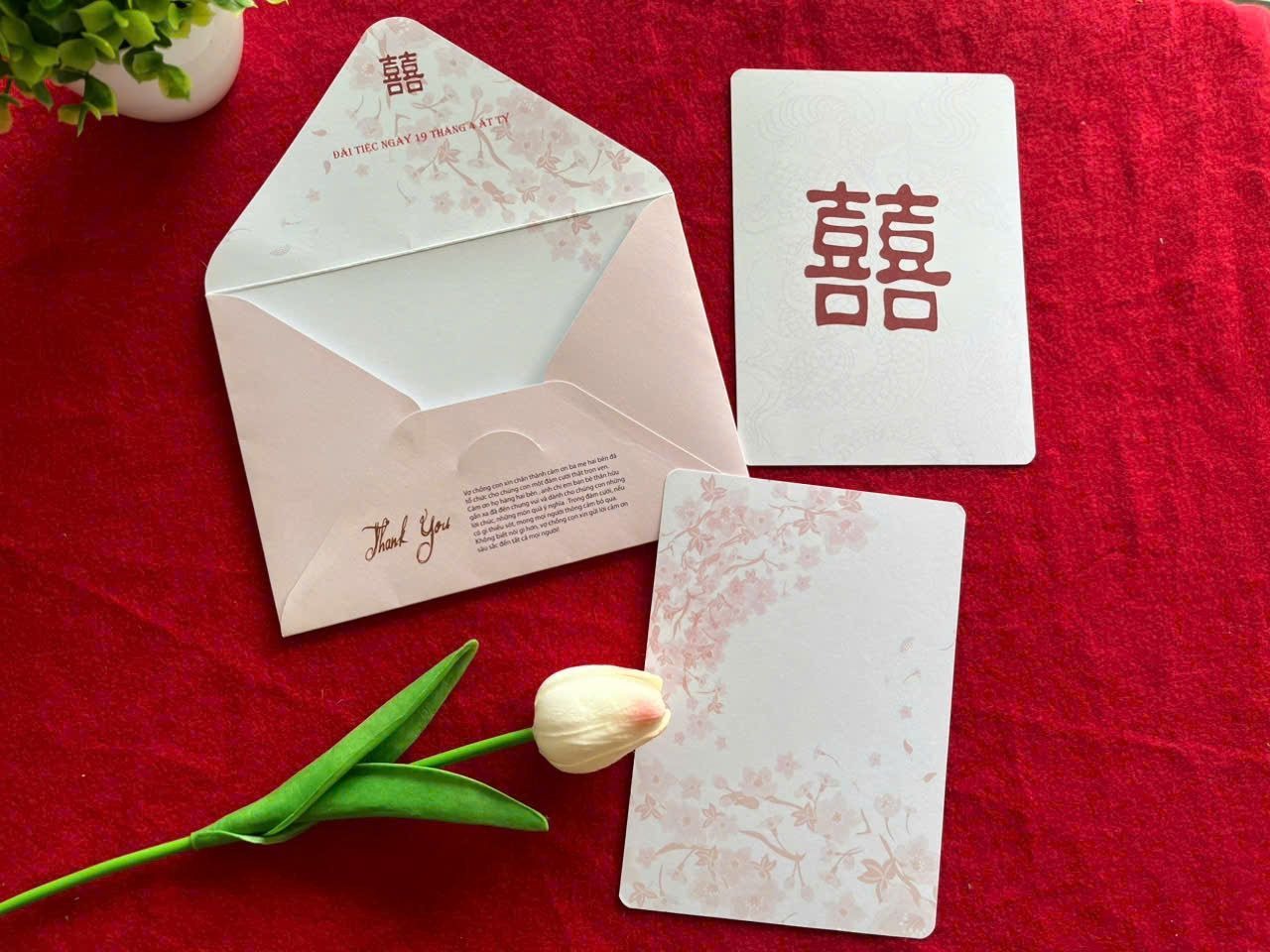 So sánh giấy In thiệp mời phổ biến